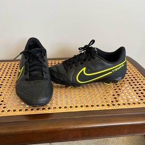 Nike youth soccer cleats